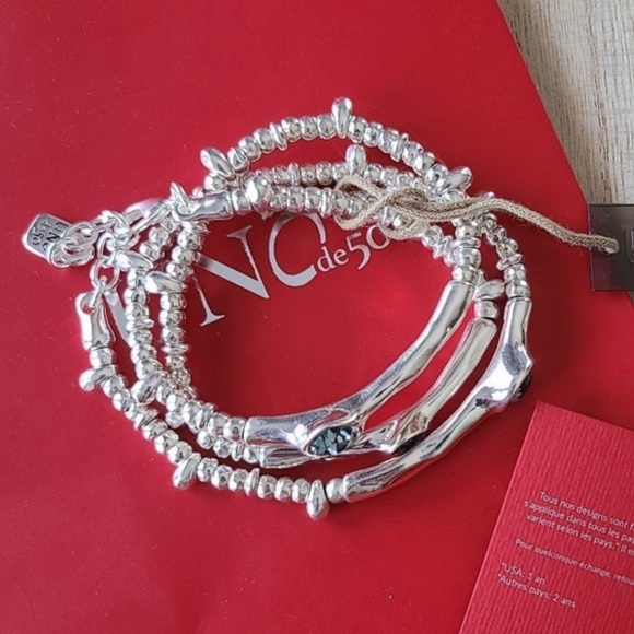 UNO de 50 Bracelet - DELIRIUM - Silver plated with Swarovski Blue Crystals - Picture 4 of 14